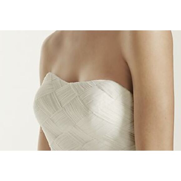 Galina Signature Ivory Size 12 Style SWG523 Wedding Gown Basket Woven Bodice - Picture 3 of 11